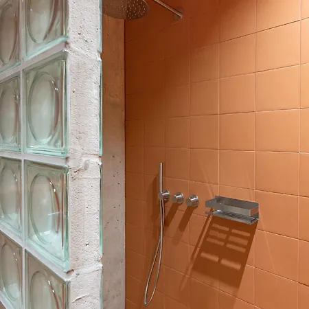 Authentic 1 Bd By Domvia Apartamento