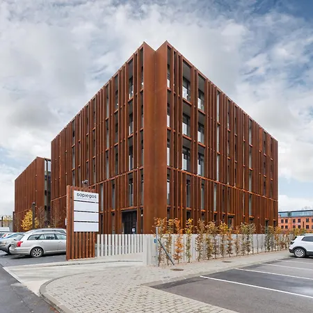 Authentic 1 Bd By Domvia Apartamento