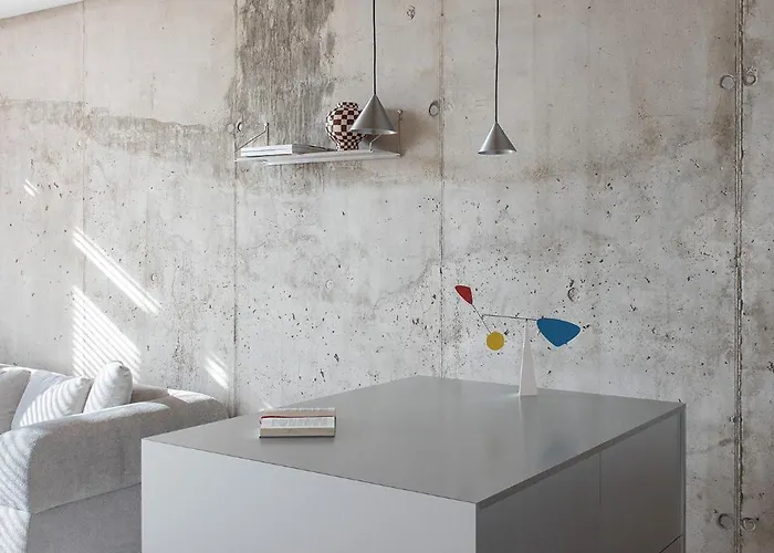 Authentic 1 Bd By Domvia *