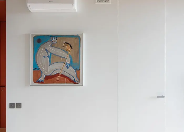 Authentic 1 Bd By Domvia *